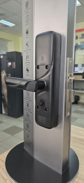 ЭЛЕКТРОННЫЙ ЗАМОК X1 TTLock